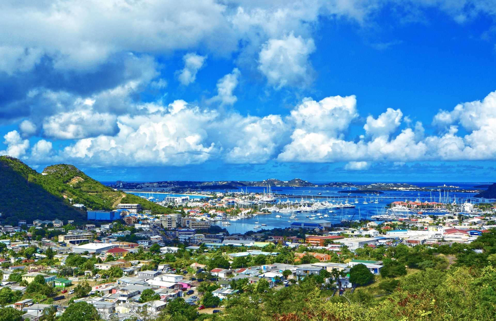 Sint Maarten Private Jet and Air Charter Flights