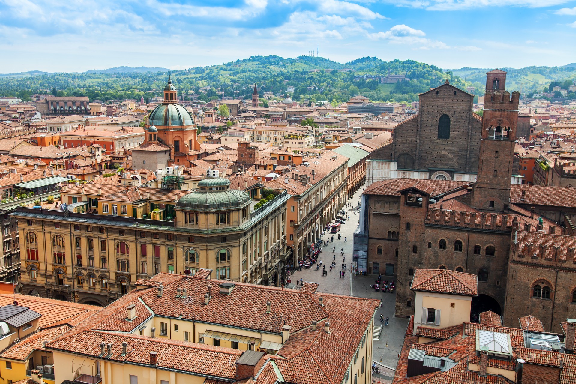 Bologna Private Jet and Air Charter Flights