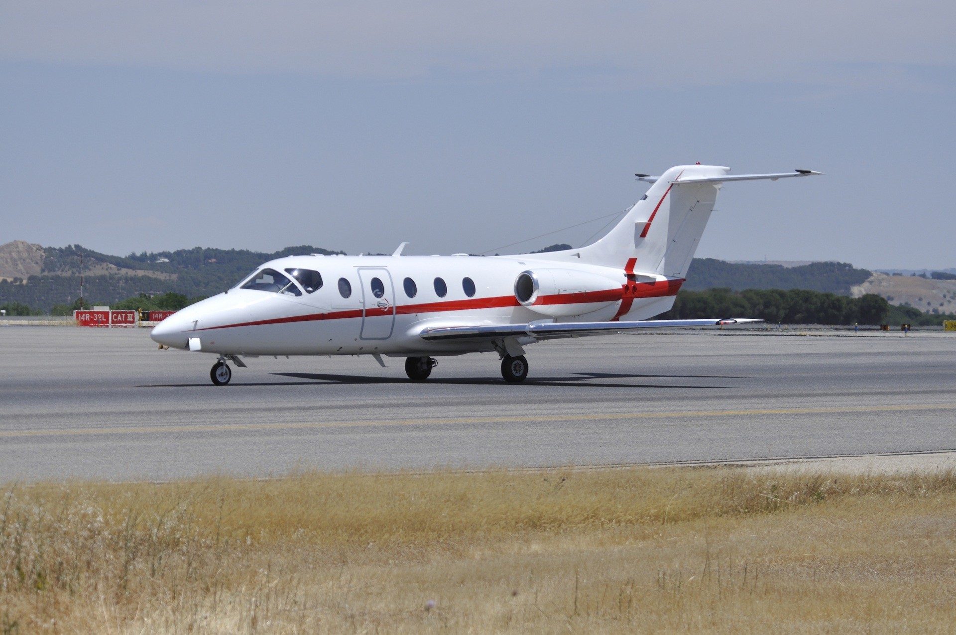 Hawker 400XP  Everything You Need to Know  Compare Private Planes