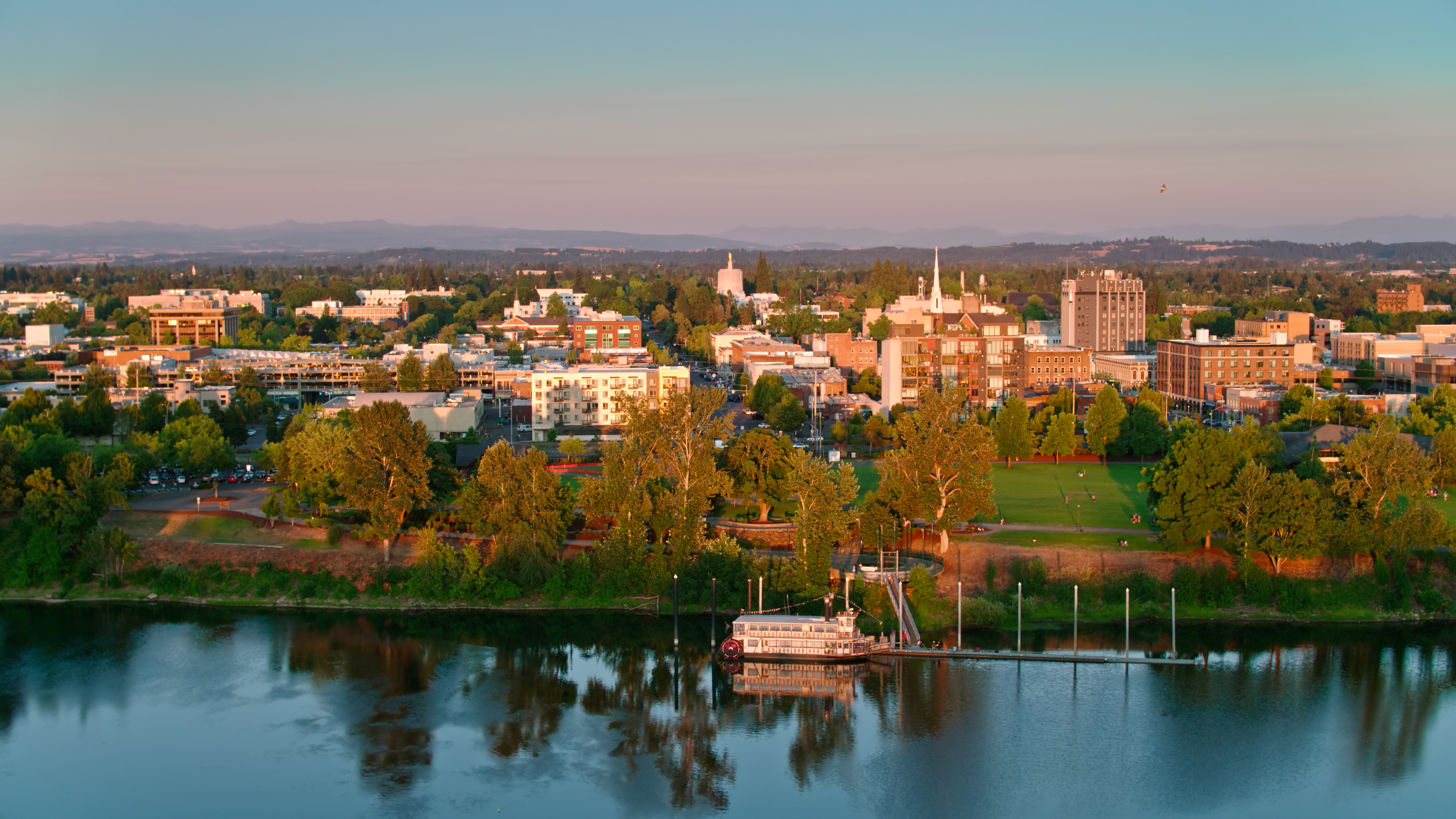 Salem Private Jet and Air Charter Flights