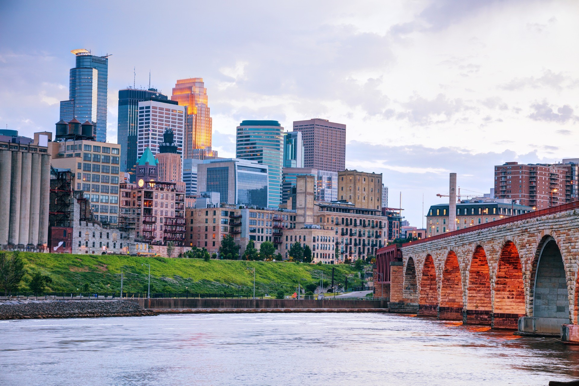 Minneapolis Private Jet and Air Charter Flights