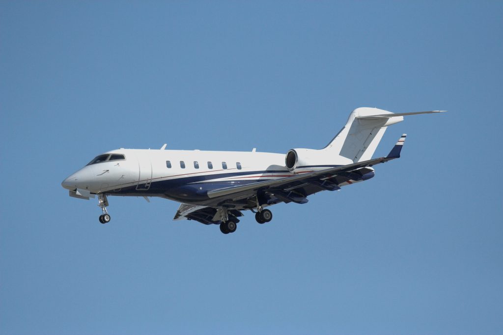 Challenger 300 Charter Flights