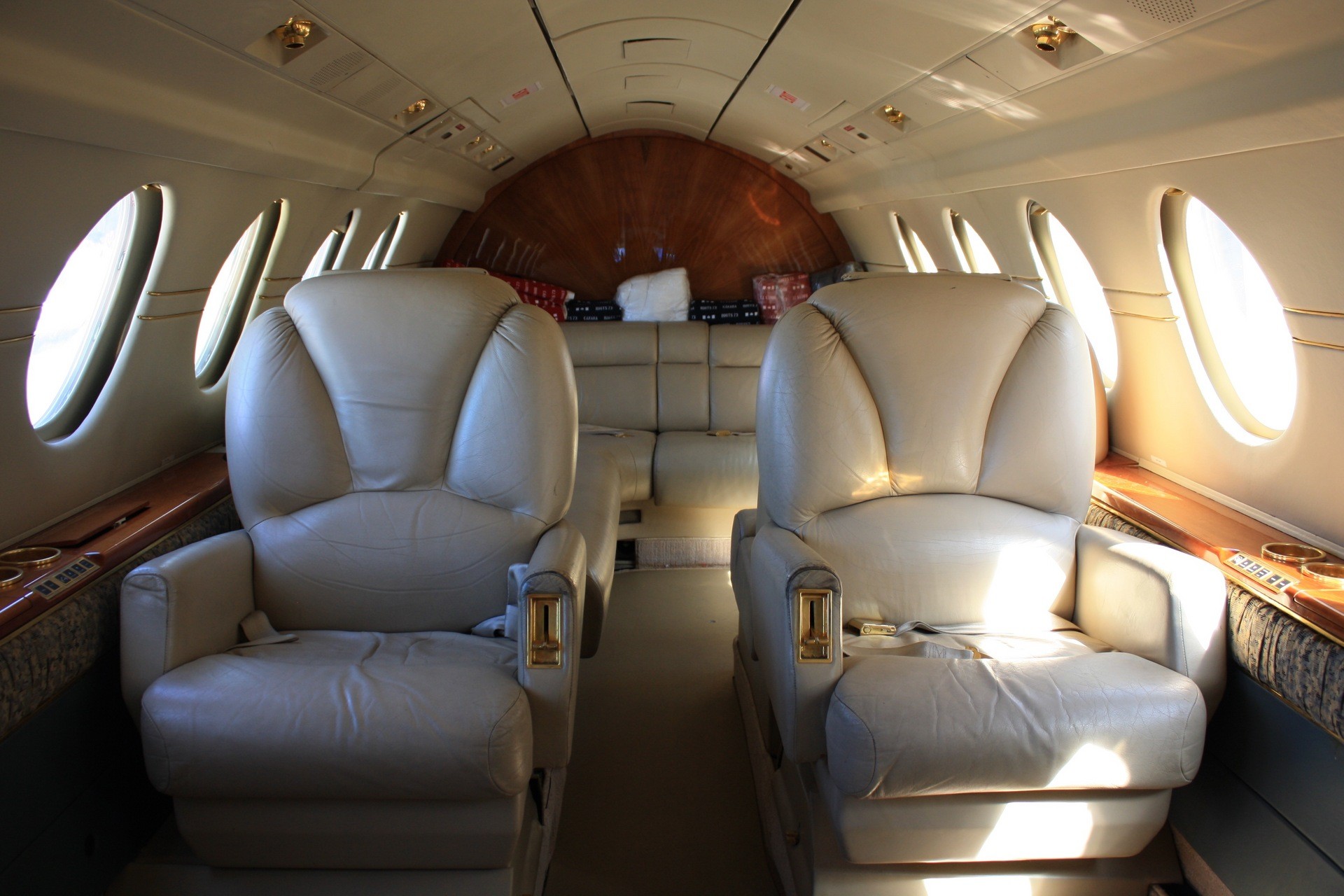 Falcon 50 Interior