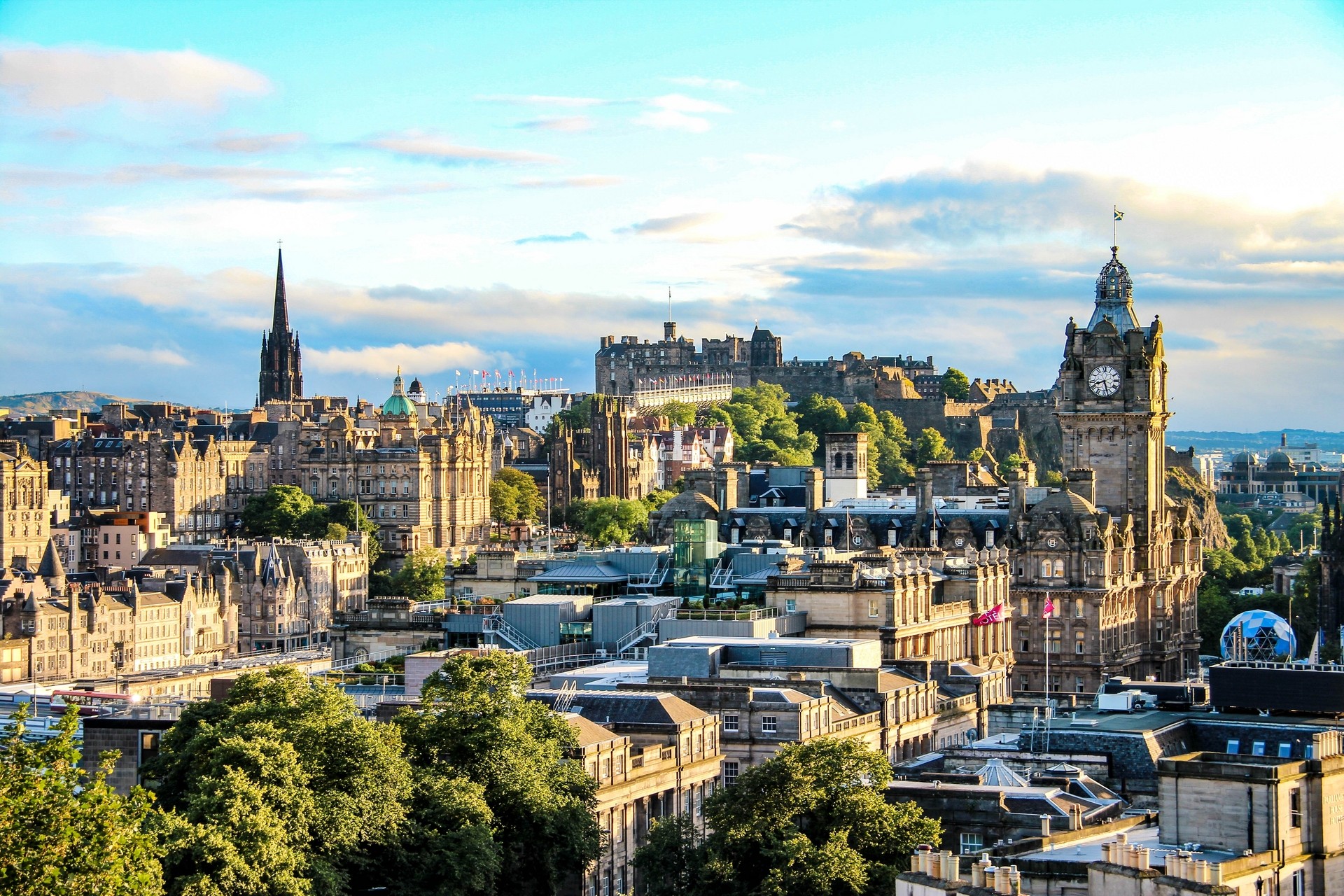 Edinburgh Private Jet and Air Charter Flights