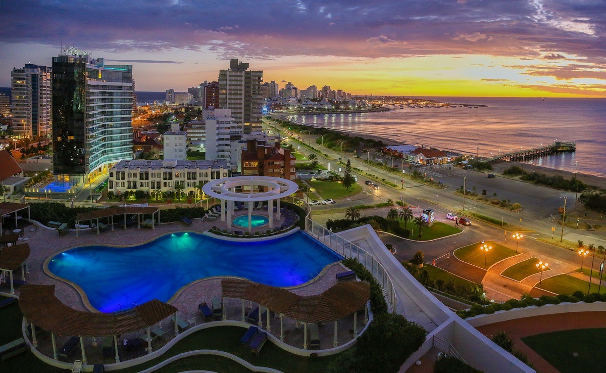 Uruguay Private Jet and Air Charter Flights