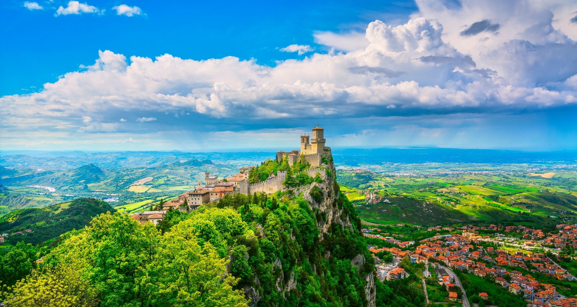 San Marino Private Jet and Air Charter Flights