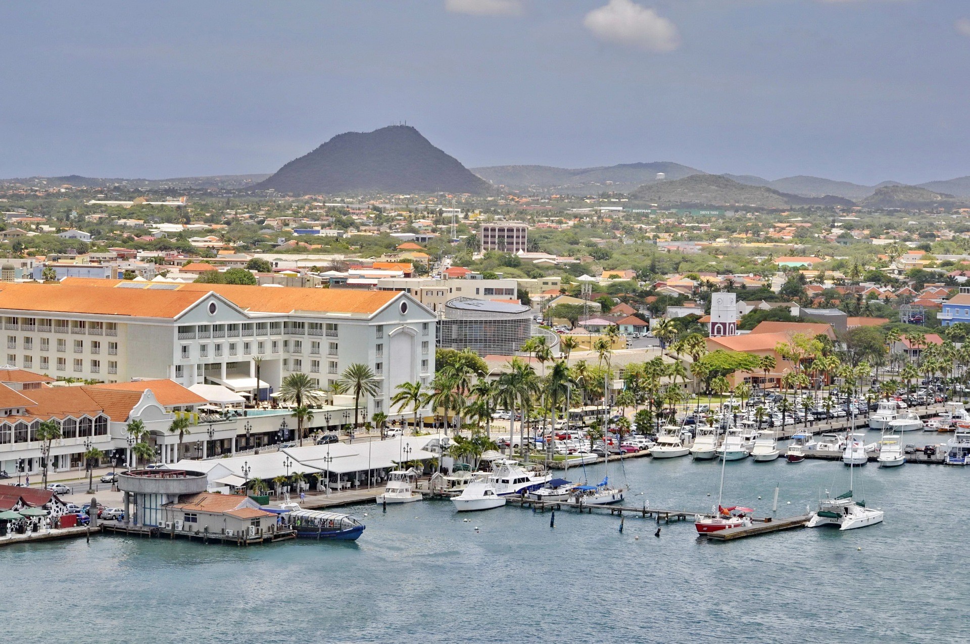 Oranjestad Private Jet and Air Charter Flights