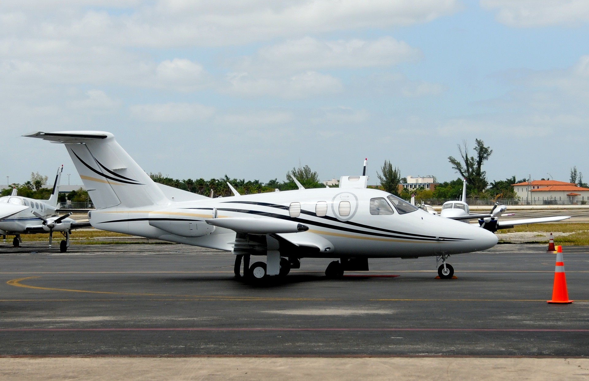 Eclipse 550 charter