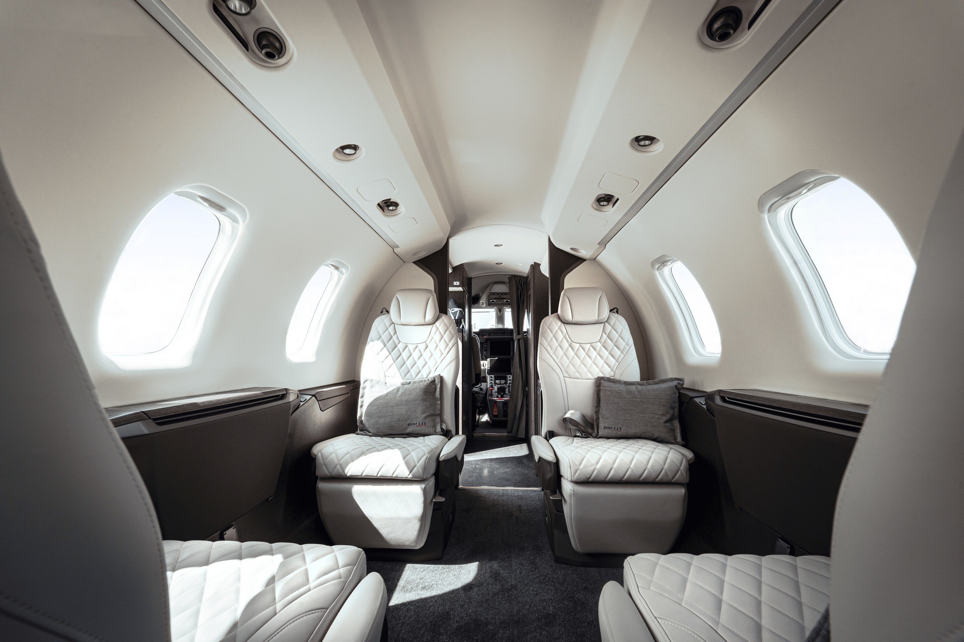 pilatus pc-24 interior