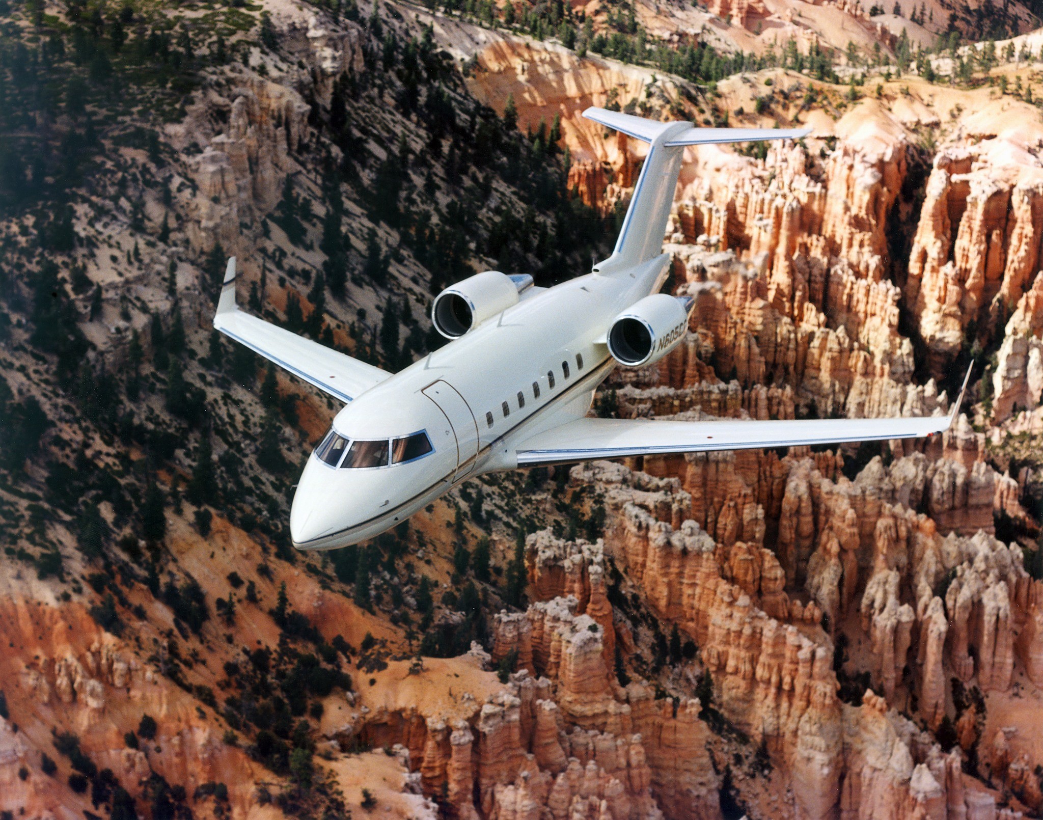 Challenger 601 Private Jet Charter