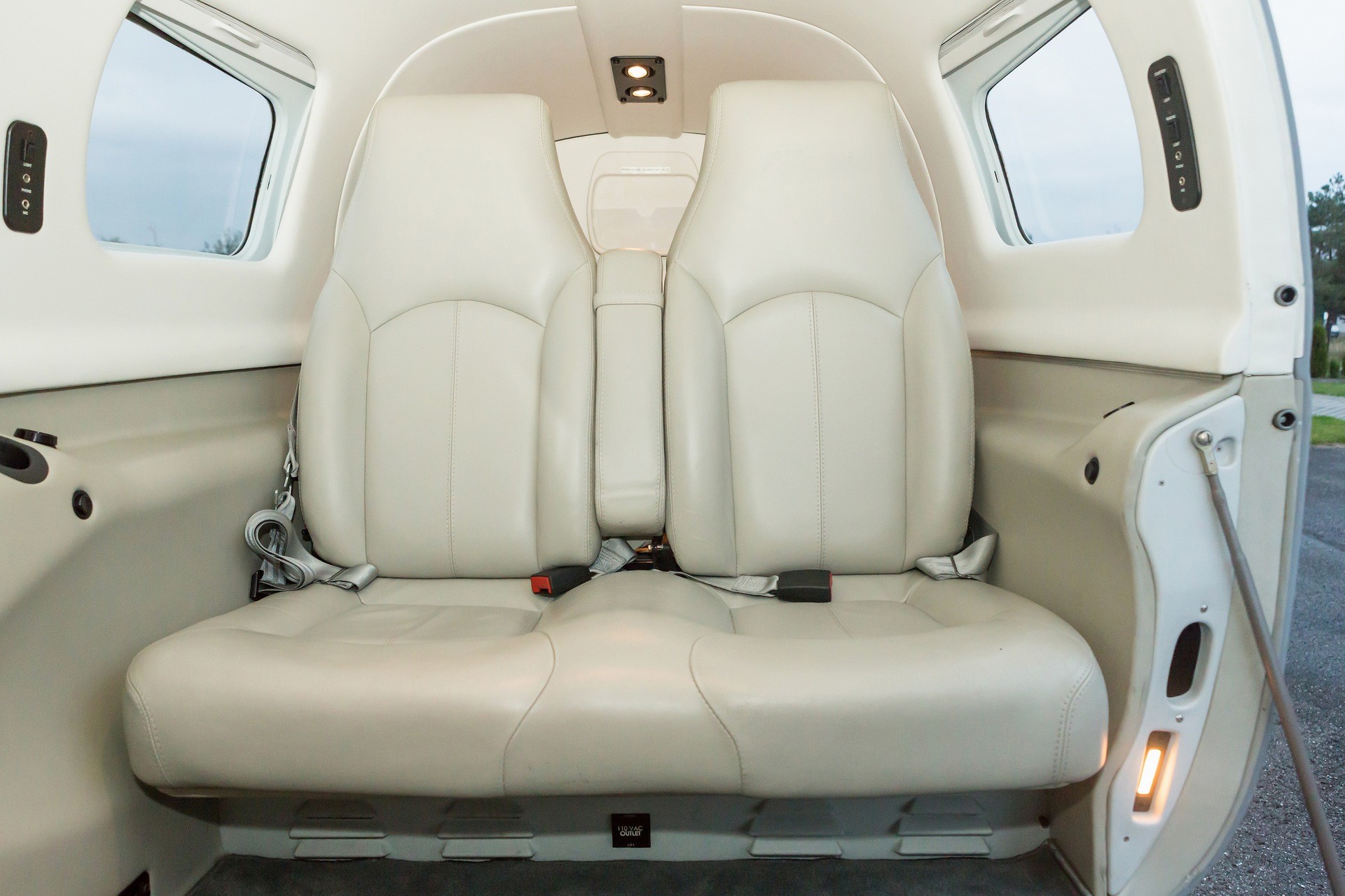 Piper M500 Interior