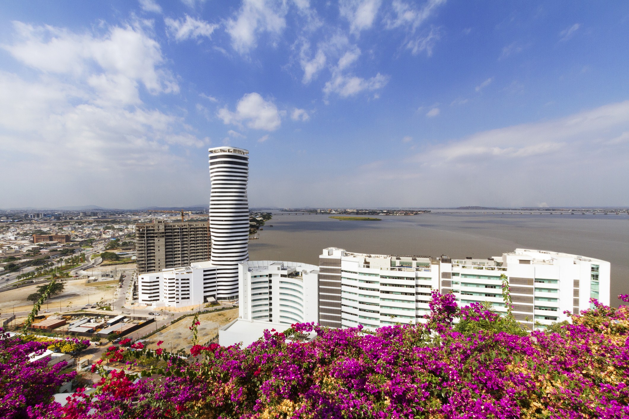 Guayaquil Private Jet and Air Charter Flights